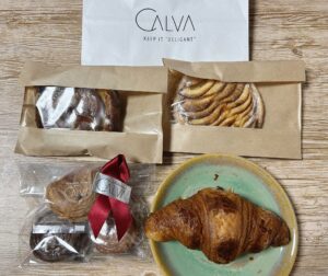 CALVAのパンと焼き菓子のおみやげ全体